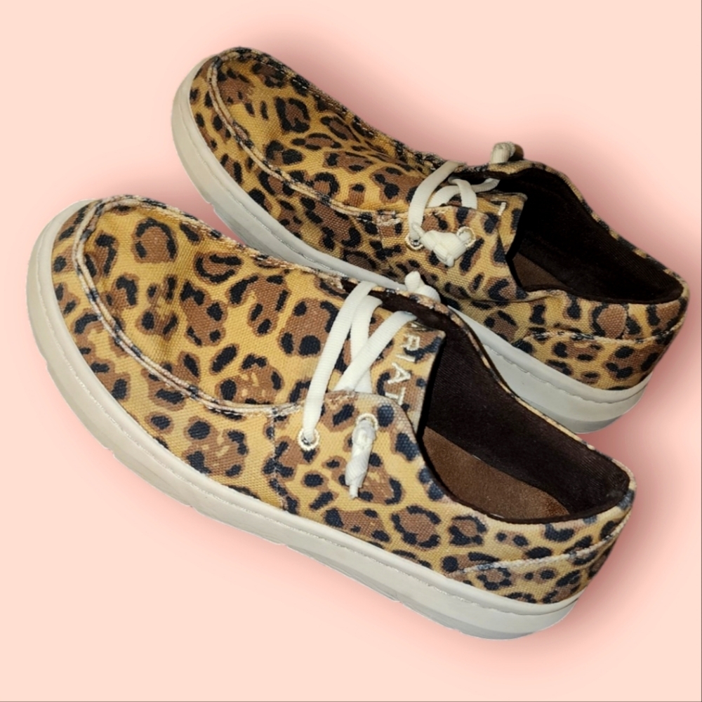 Ariat Hilo cheetah print women's sz 6